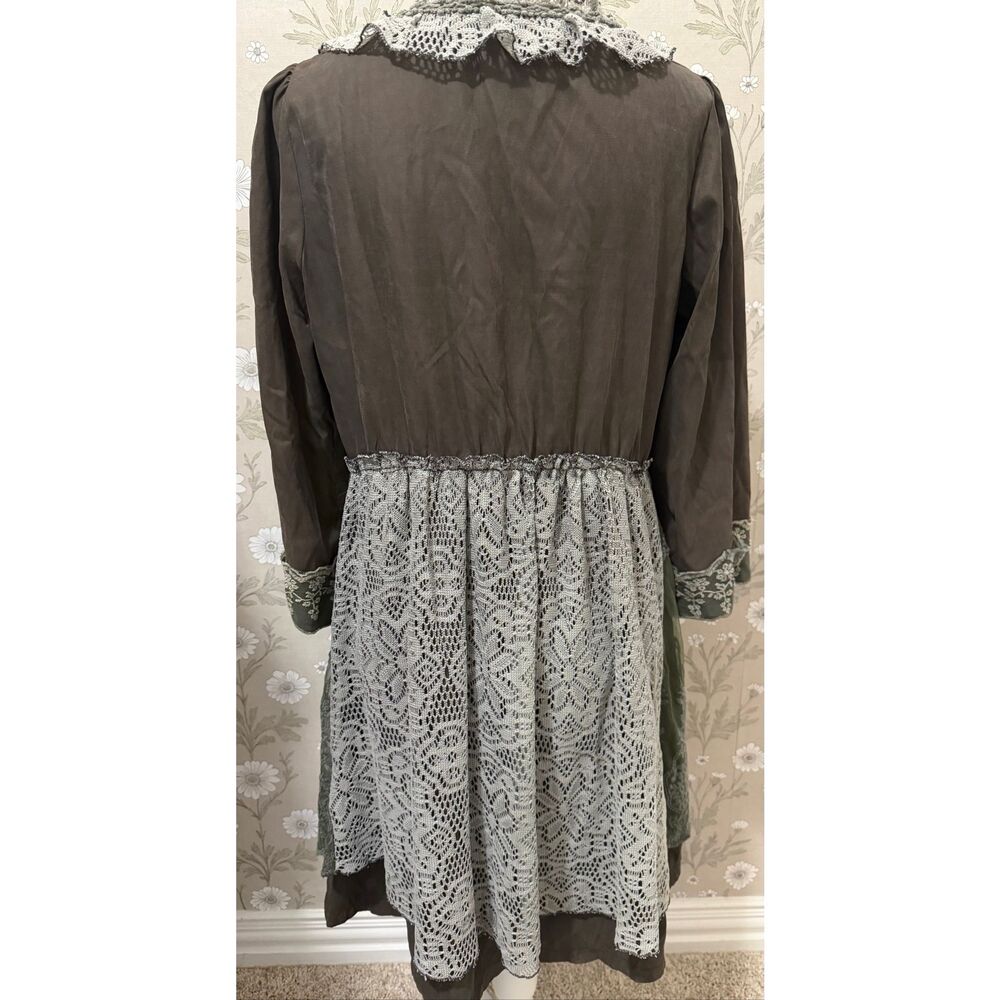 Pretty Angel Dress Size Medium - Picture 5 of 8